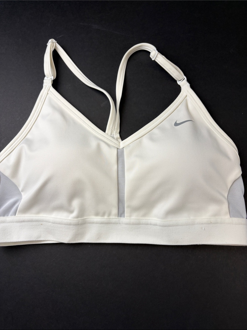 NIKE FRI-FIT OFF WHITE PADDED STRAPPY SPORTS BRA WOMEN SIZE MEDIUM